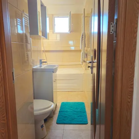 Cazare Apartament Mangalia 아파트 *